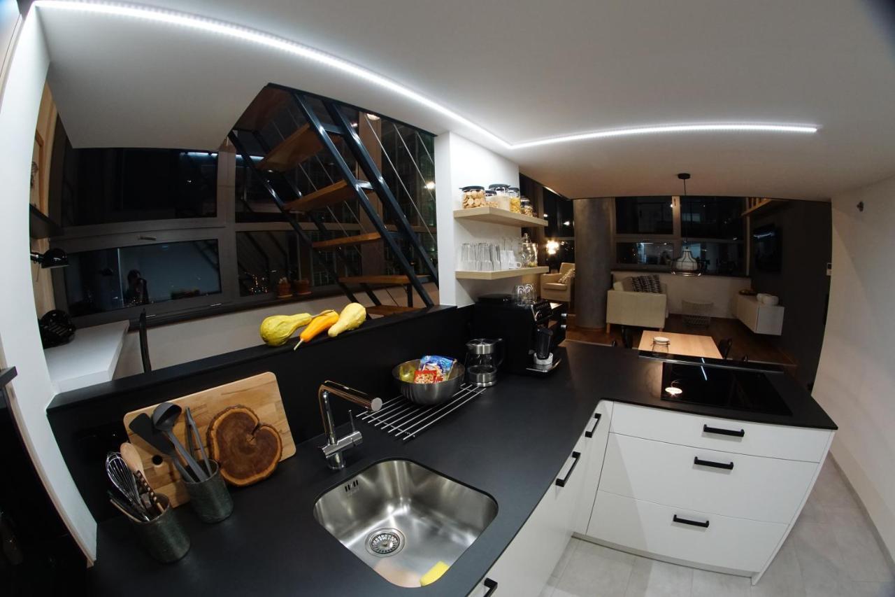 View Skyscraper Bata - Loft Xl Διαμέρισμα Zlín Εξωτερικό φωτογραφία