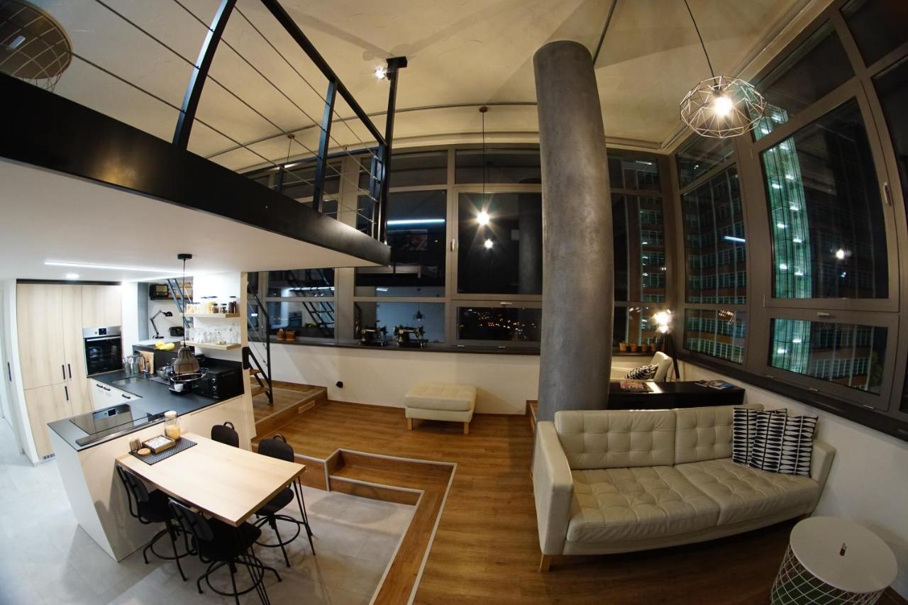 View Skyscraper Bata - Loft Xl Διαμέρισμα Zlín Εξωτερικό φωτογραφία