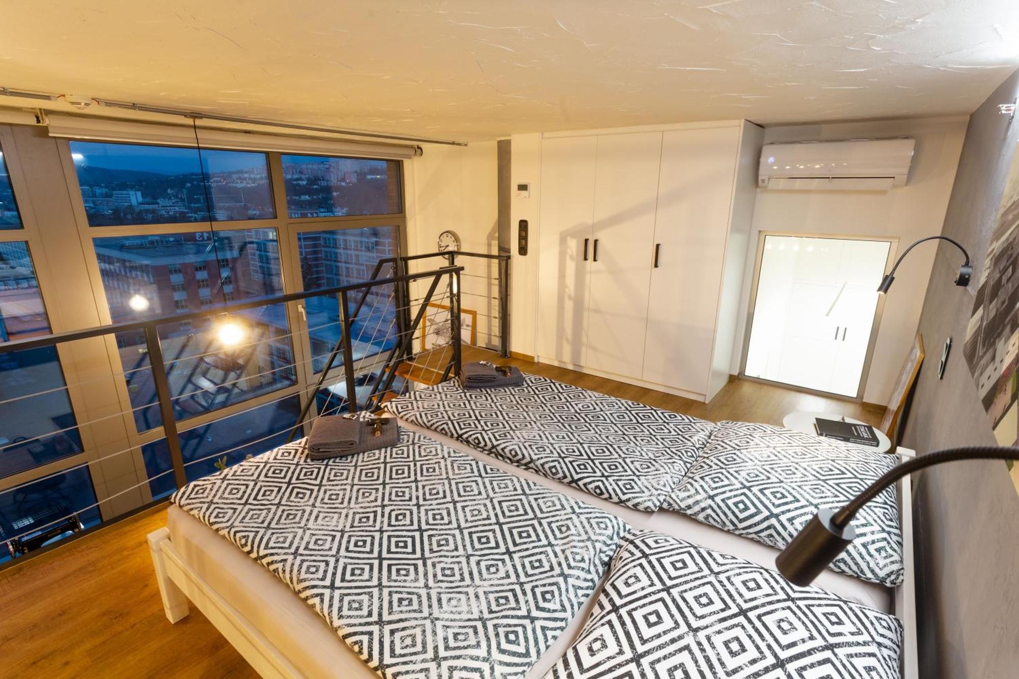 View Skyscraper Bata - Loft Xl Διαμέρισμα Zlín Εξωτερικό φωτογραφία